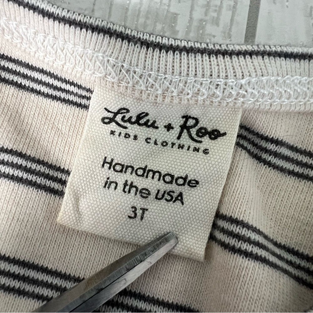 Lulu + Roo Striped Flutter Top - Picture 2 of 10